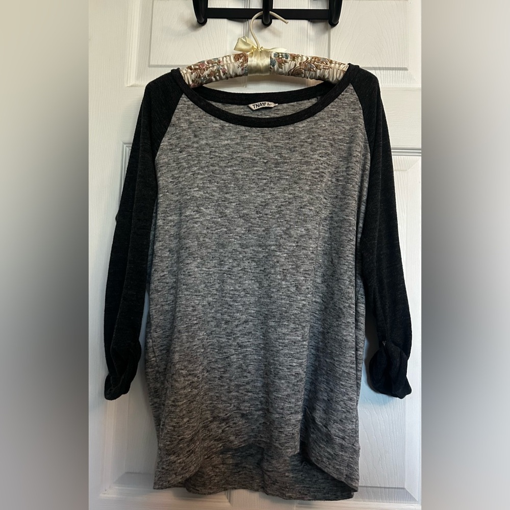 TNA Women’s Gray and Black Long Sleeve Top
